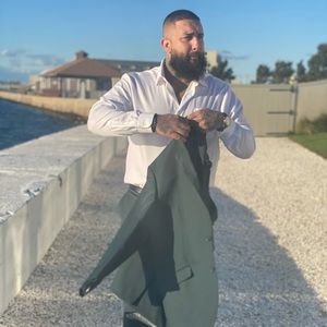 Meet your Posher, Gene